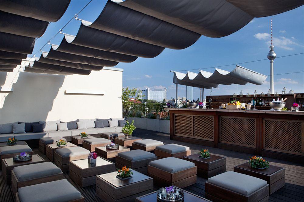 Amano & Hotel 3*