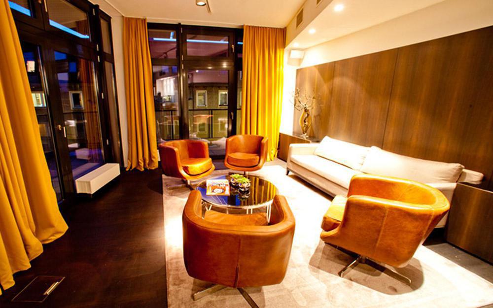 Amano & Hotel 3*